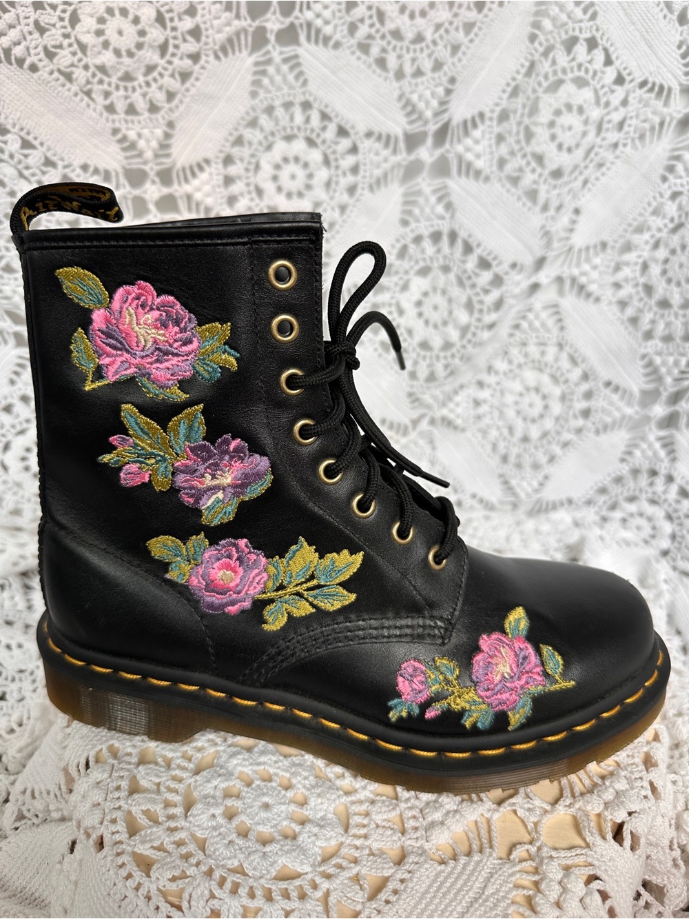 Dr. Martens 1460 Vonda II Floral Embroidered Leather Boots Women's Size 8 - Picture 6 of 11
